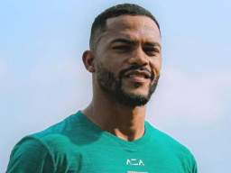 Persebaya "Hapus" Paulo Victor