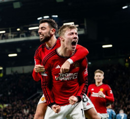 Susah Payah, MU Kalahkan Aston Villa 3-2