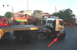 Terobos Lampu Merah, Motor Dilindas Truk dan Pengemudinya Tewas