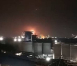 Kilang Pertamina Dumai Meledak, 9 Warga Jadi Korban