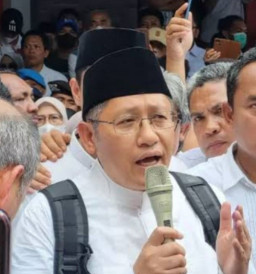 Bambang Widjojanto Tuduh Anas Cari Panggung dan Kampungan