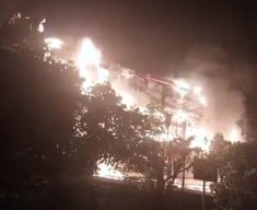 Malang Plaza Terbakar Hebat