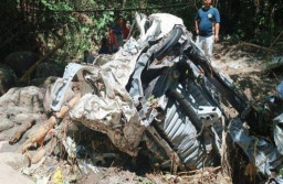 Terseret Banjir Sejauh 1 km, Avanza Hancur Seperti Kaleng Kerupuk