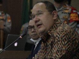 Lolos dari Tuduhan Investasi Bodong, Henry Surya Terjerat Pemalsuan Dokumen