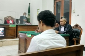 Pledoi Marnito: Kalau Diperkosa, Korban Kok malah Merekam Momen Intim bareng Terdakwa