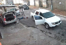 Ambil Mobil di Pencucian, Tahanan Rumah Diberondong Peluru hingga Kepala Pecah