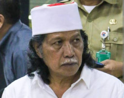 Keluarga Cak Nun Ucapkan Terima Kasih ke Jokowi dan Anies Baswedan