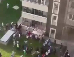 Lantai 16 Apartemen Kebakaran, Balita Dilempar ke Bawah lalu Mendarat di Kasur