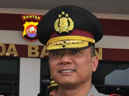 Banding Ditolak, Teddy Minahasa Tetap Dipecat dari Kepolisian