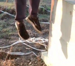 Masih Pakai Almamater, Mahasiwa Ditemukan Tewas Gantung Diri di Lapangan Tembak