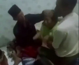 Viral Warga Kesurupan Berlagak Seperti Babi, Polisi Pastikan Hoax