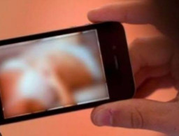 Video Mesum Diduga Sepasang Pelajar SMK Bali Tersebar  .