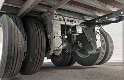 Bocah 7 Tahun Dilindas Truk usai Terjatuh dari Motor yang Ditinggal Kakak Beli Pulsa