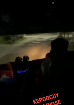 Usai Tabrak Xenia, Bus Penuh Penumpang Melarikan Diri