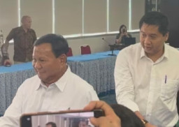 Ara: Tak Ada Arahan dari Jokowi, Saya Bersama Prabowo Gibran