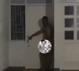 ODGJ Bugil Masuk Pekarangan Orang, Dikira Maling