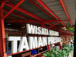 Covid-19 di Surabaya Terus Melandai, Omzet Pedagang SWK Merangkak Naik