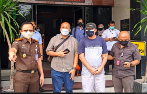 Buronan Korupsi KUR BPD Jatim Cabang Woltermonginsidi Jakarta, Diamankan Kejati DKI