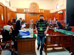 Venansius Niek Widodo, Residivis Penipuan Miliaran Rupiah Tidak Ditahan