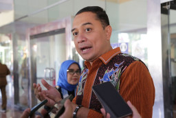 Kafilah Surabaya Sukses Sabet 4 Emas, Wali Kota Target Juara Umum MTQ Jatim 2025