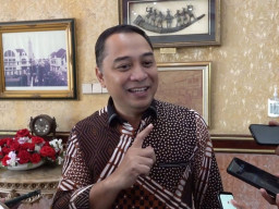 Pesan Wali Kota Eri! Warga Surabaya Jangan Bayar Parkir Kalau Tidak Diberi Karcis