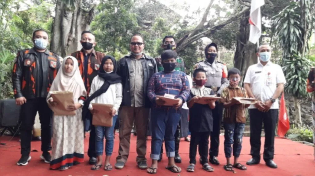 Jelang Ramadhan 1442 H, MPC PP Kota Batu Bagikan Santunan