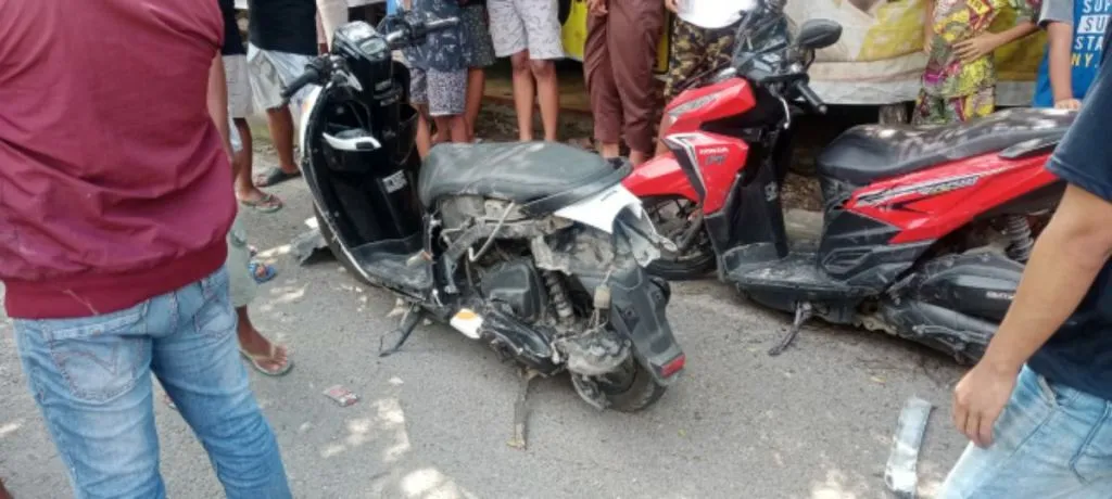 Tabrakan Beruntun, Pajero Hantam Enam Motor dan Truk