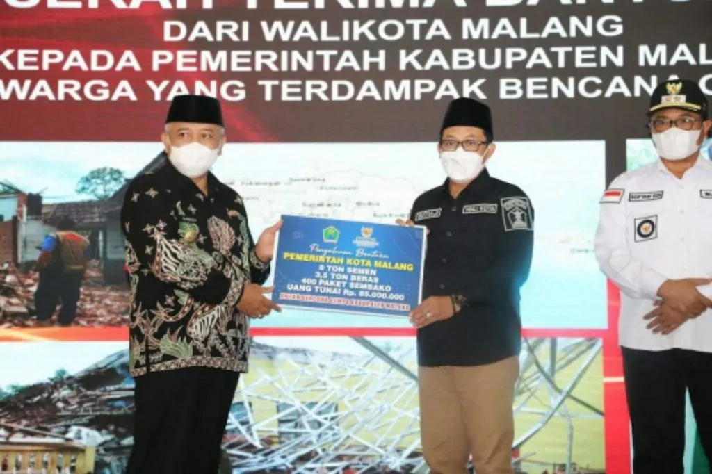 Bupati Malang Terima Bantuan untuk Korban Gempa dari Wali Kota Malang