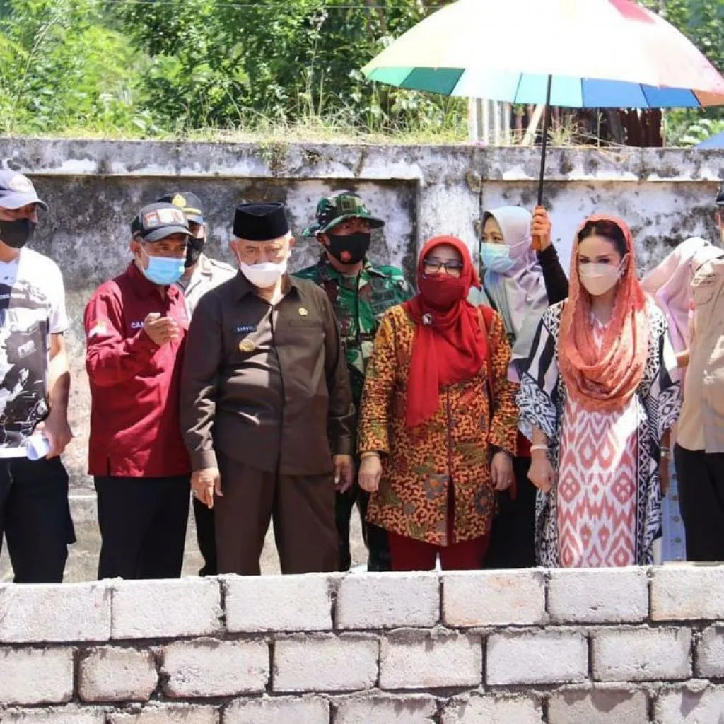 Bupati Malang Dampingi DPR RI Krisdayanti, Tinjau Lokasi Terdampak Gempa di Malang