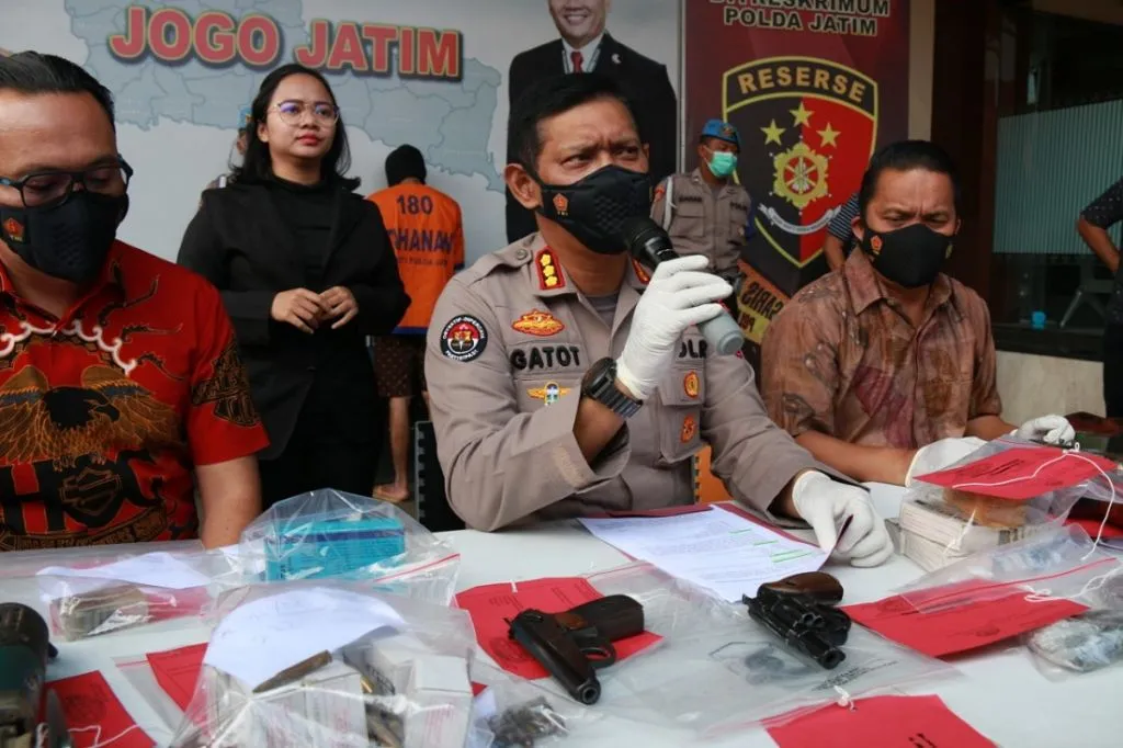 Guru SMP Asal Malang Perakit Senpi Ilegal