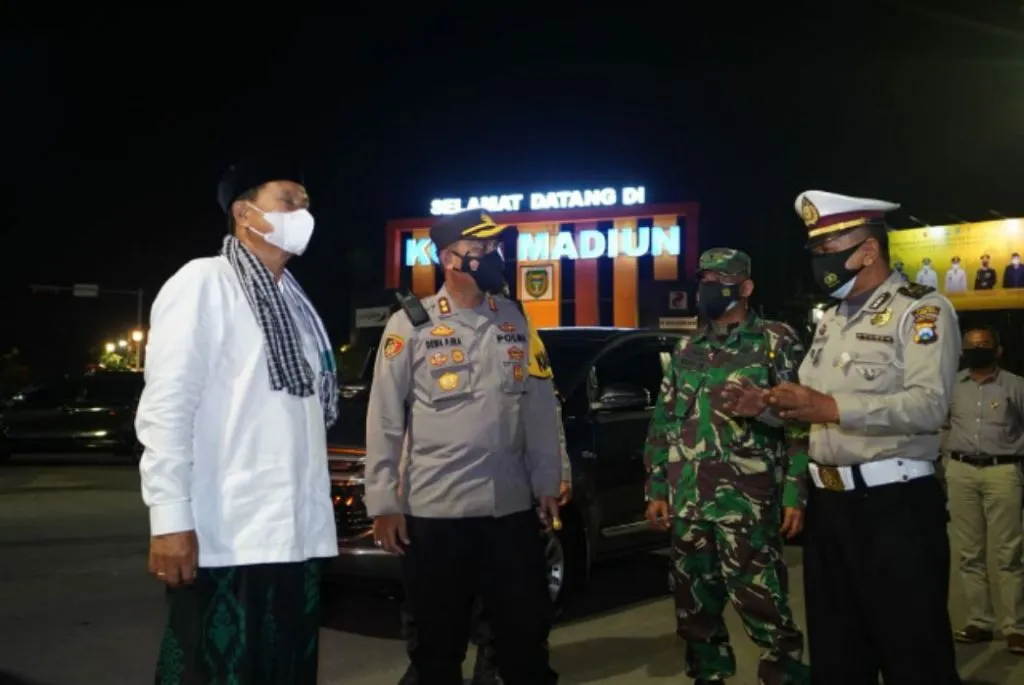 Penyekatan di Kota Madiun, Puluhan Kendaraan Diminta Putar Balik