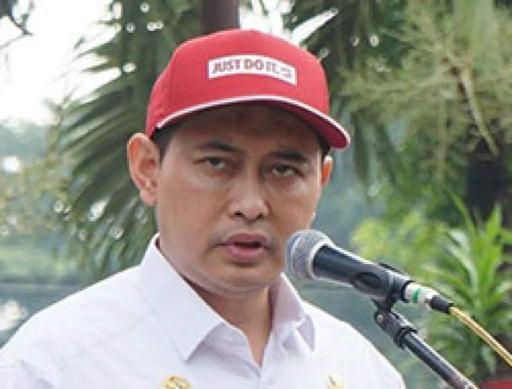 Bupati Nganjuk, Ajudan dan 4 Camat Resmi Tersangka