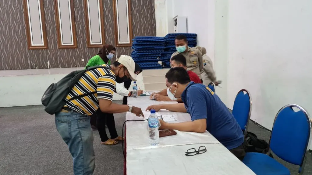 Masyarakat Antusias Ikuti Vaksinasi Massal di Polrestabes Surabaya