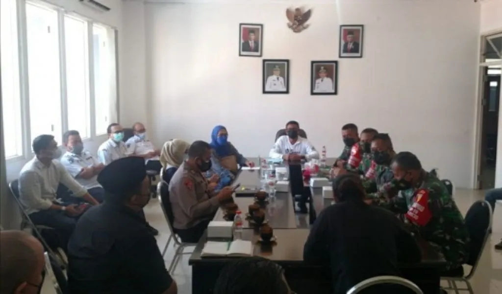 Warkop di Surabaya Wajib Tutup Pukul 22.00