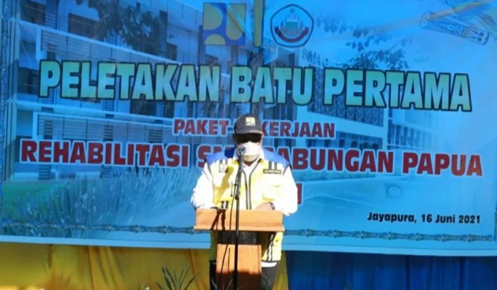Tingkatkan Kualitas Prasarana Pendidikan, SMA Gabungan Jayapura Direhab