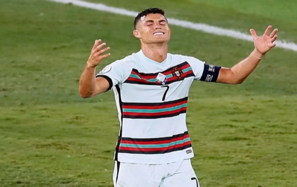 Apes! Main Dominan, Ronaldo cs Tersingkir dari Euro 2020
