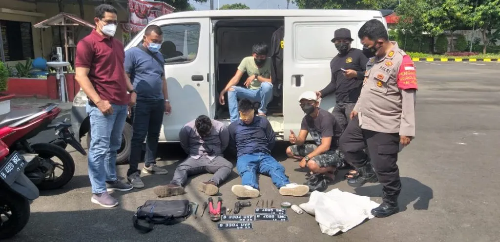 Buser Polsek Ciracas Bekuk Pembobol Rumah Kosong