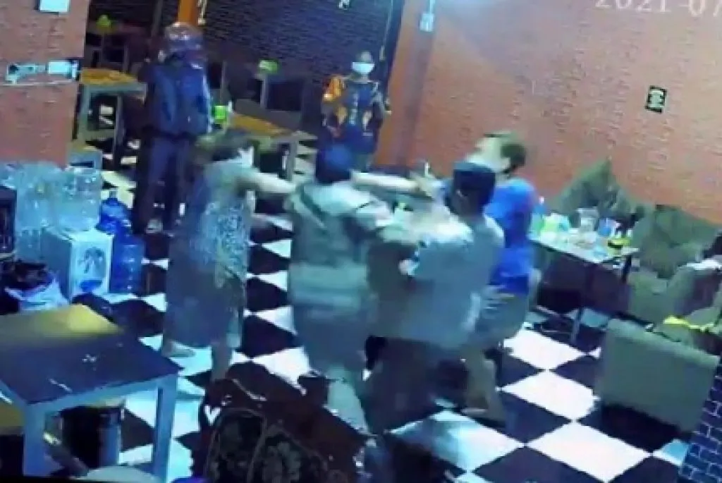 Oknum Satpol PP Hajar Ibu Hamil, Videonya Viral dan Jadi Trending Topic