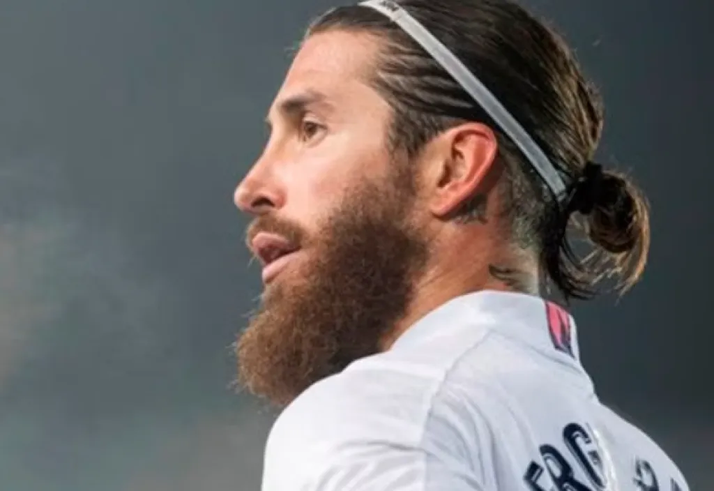 Digaji Lebih Murah, Sergio Ramos Lebih Pilih PSG daripada MU