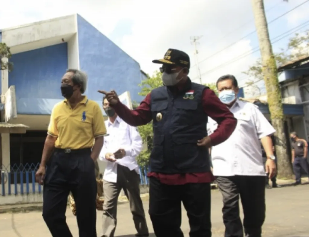 Wagub Jabar Sidak PPKM Darurat Sektor Industri di Tasikmalaya
