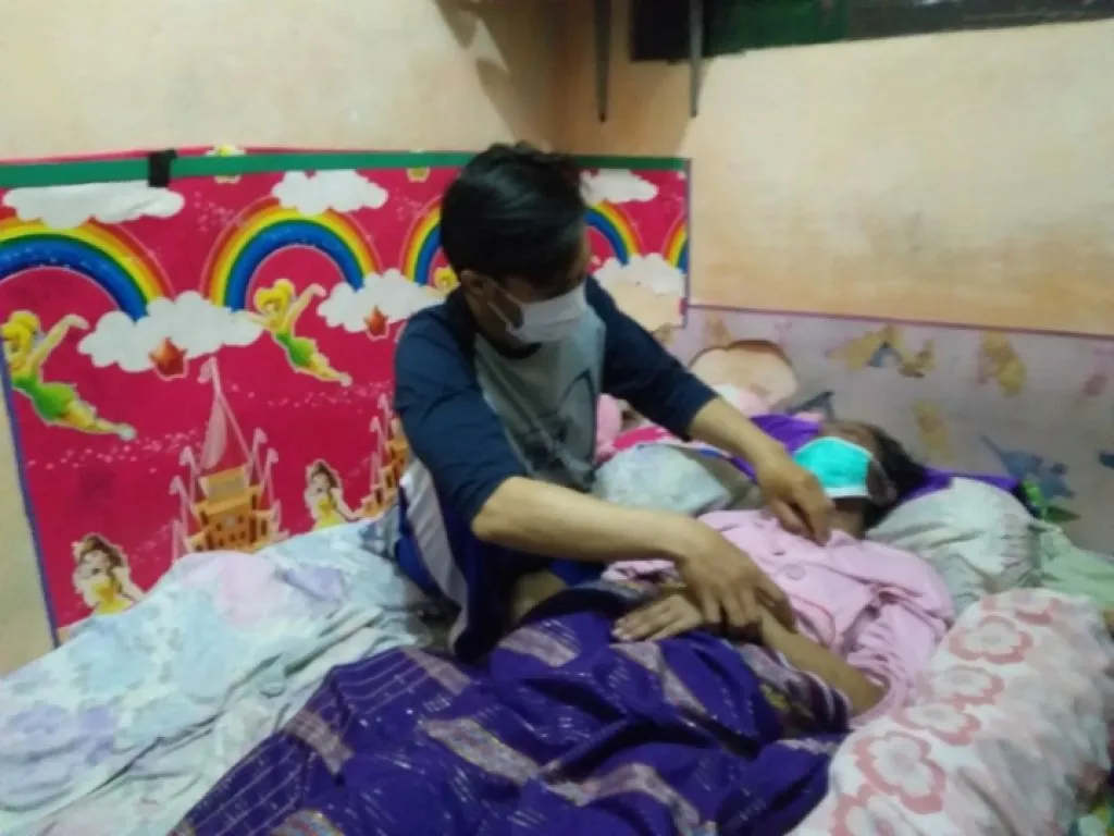 Gegara PPKM, Ojol di Batu Utang Tetangga untuk Berobat Istrinya yang Sakit