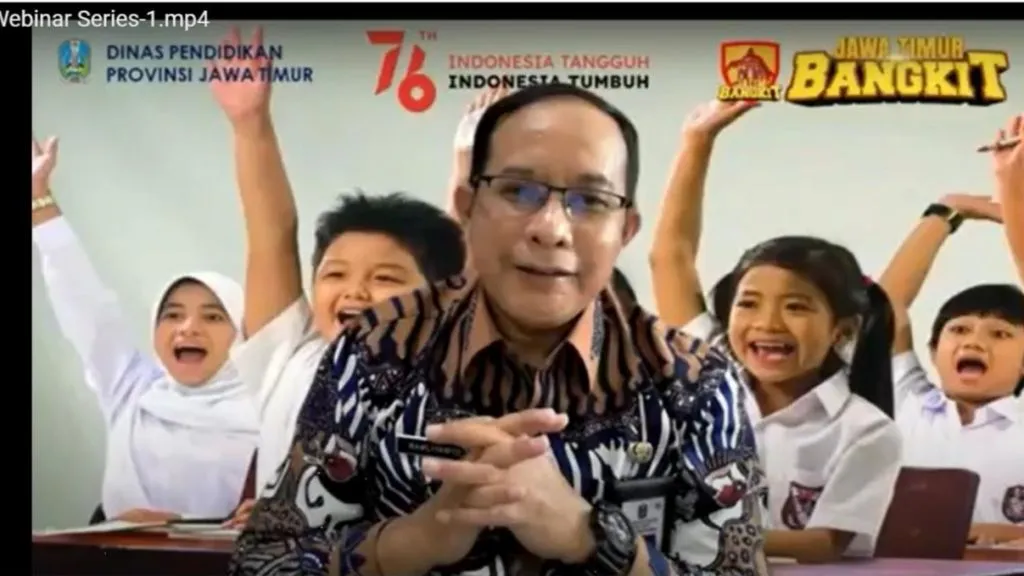 Di Webinar Gelaran OJK, Sekretaris Diknas Jatim Sebut Banyak Guru Tersangkut Pinjol