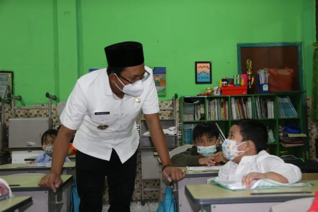 Gus Muhdlor Sidak Pelaksanaan PTM di MINU Pucang