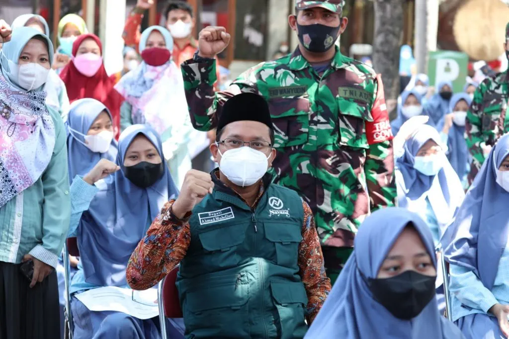 5.000 Pelajar di Sidoarjo Mendapatkan Vaksin Sinovac Dosis Pertama