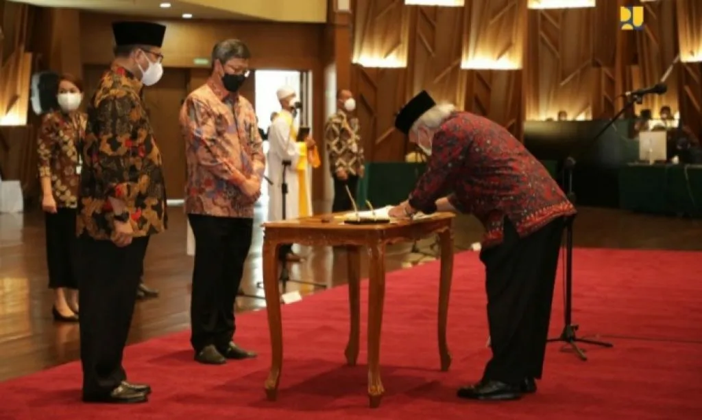 Lantik Pejabat Tinggi, Basuki Singgung Pertumbuhan Ekonomi 7 Persen