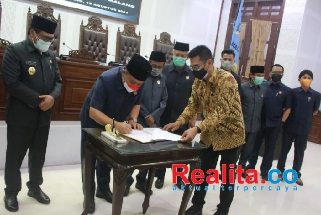 Ditandatangani, DPRD Setujui KUA-PPAS Kota Malang TA 2022