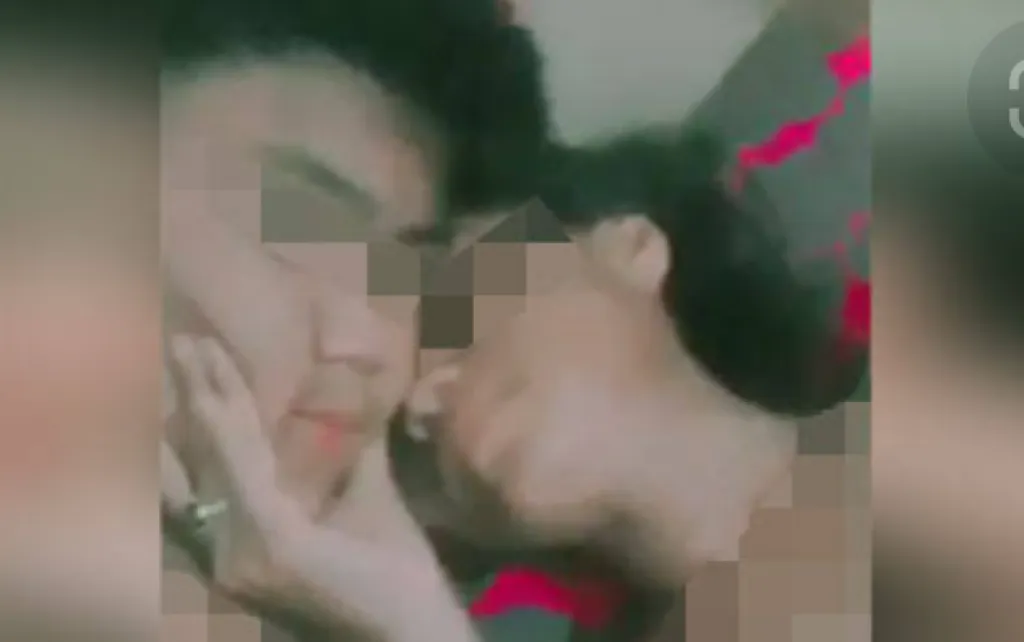 Viral Video Dua Pelajar SMA Bugil Berduaan di Kamar