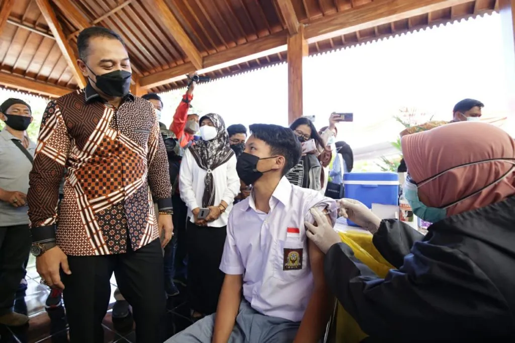 Kunjungi Vaksinasi SMAN 21, Eri Nostalgia