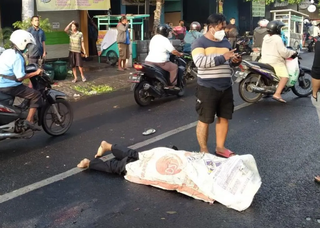 Warga Pondok Benowo Indah Tewas Terlindas Truk Sampah