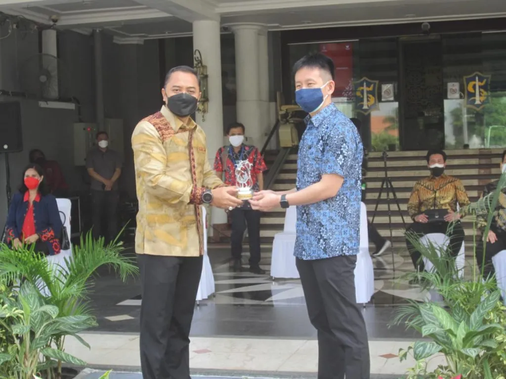 7 Ribu Paket Sembako dan 10 Unit Alat Bantu Pernafasan Diberikan Mayapada Group